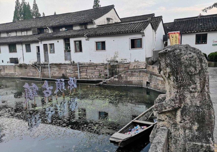 《深海之心》